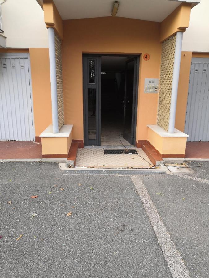House Henry Lejlighed Vado Ligure Eksteriør billede